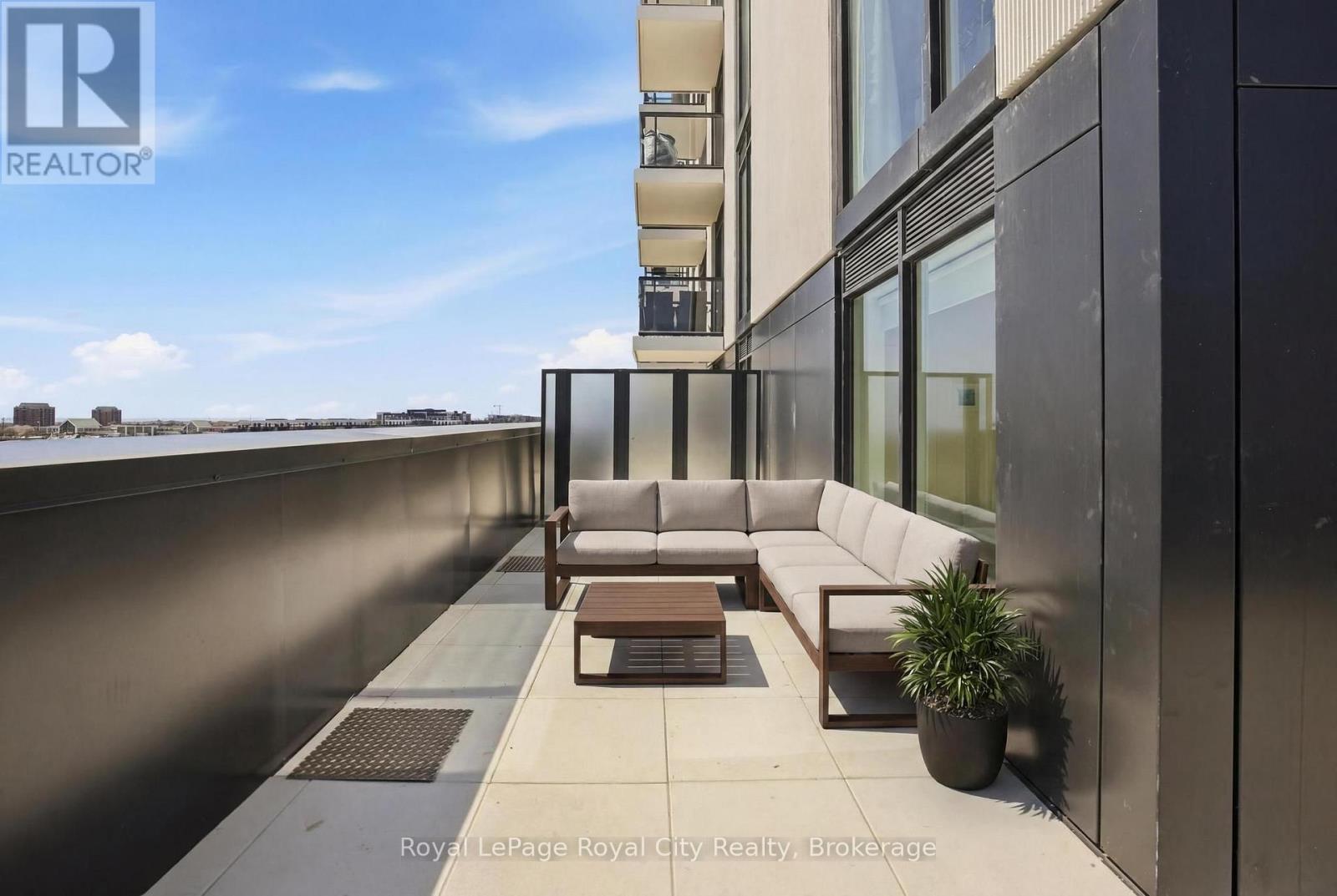 












604 - 3071 TRAFALGAR ROAD

,
Oakville (JM Joshua Meadows),




Ontario
L6H8C6

