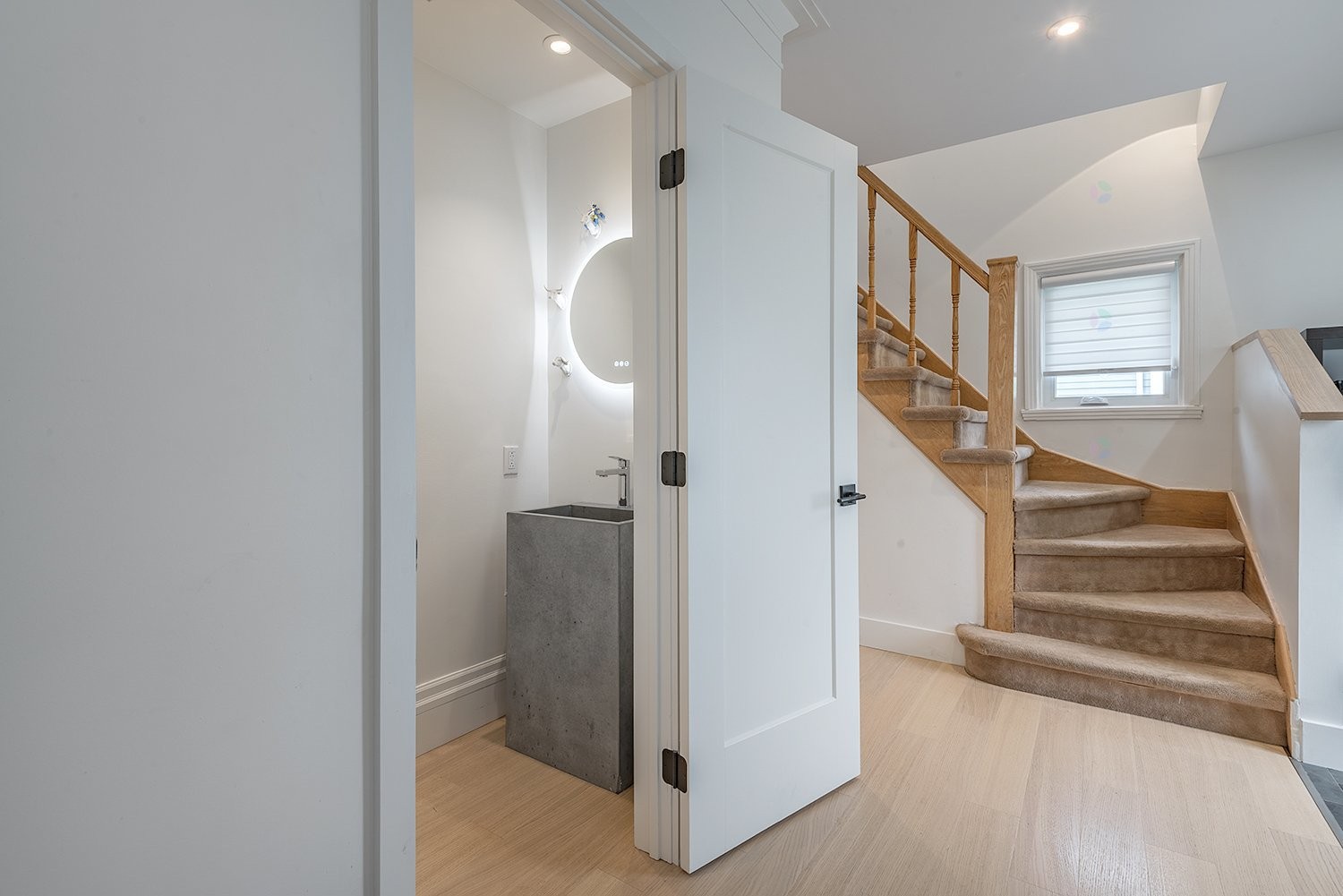 









355


Av. Edison

,
Saint-Lambert,




QC
J4R2P8

