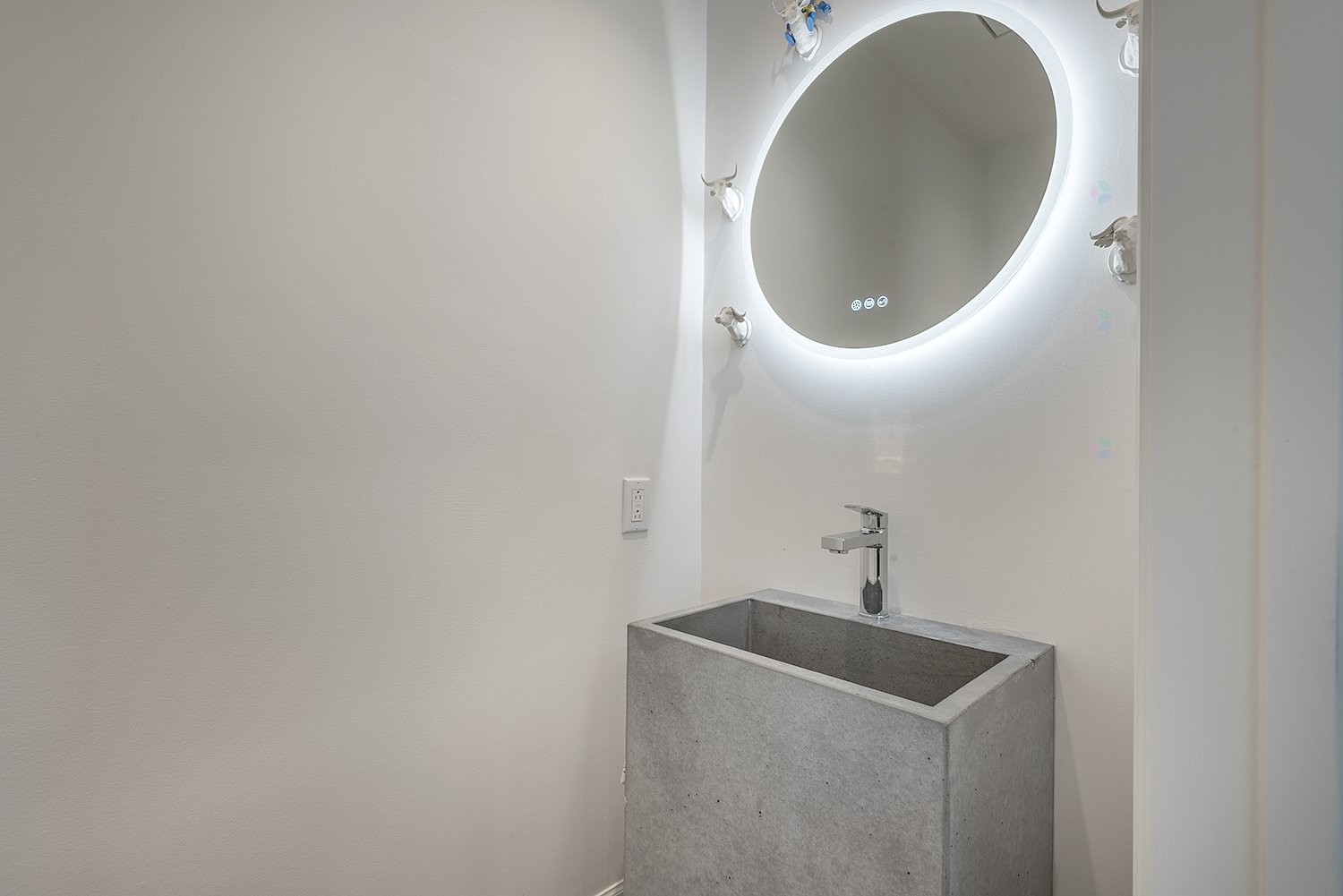 









355


Av. Edison

,
Saint-Lambert,




QC
J4R2P8

