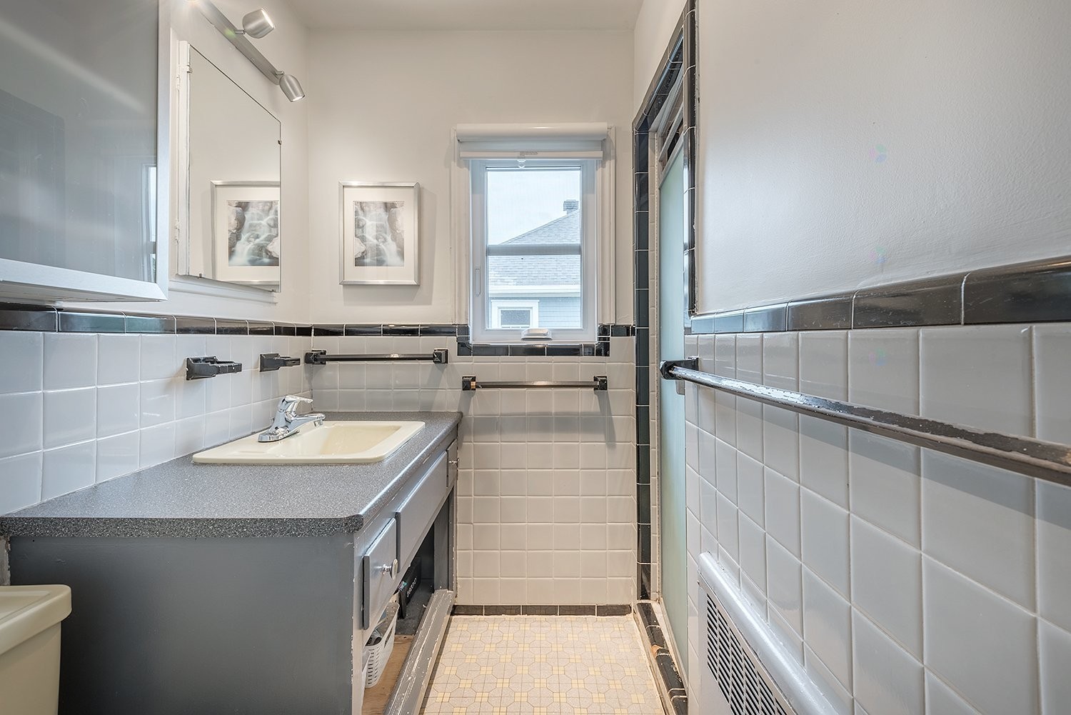 









355


Av. Edison

,
Saint-Lambert,




QC
J4R2P8

