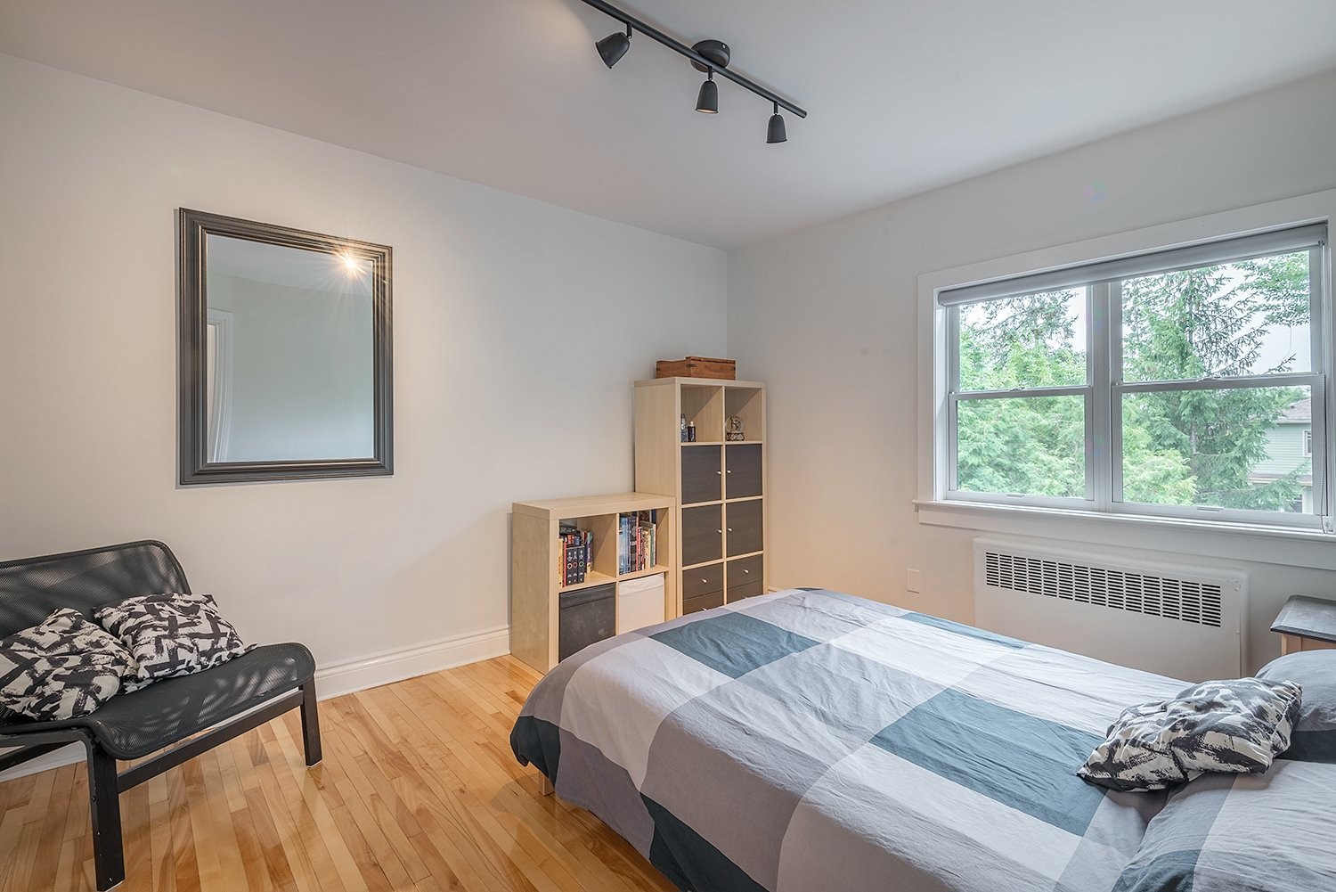 









355


Av. Edison

,
Saint-Lambert,




QC
J4R2P8

