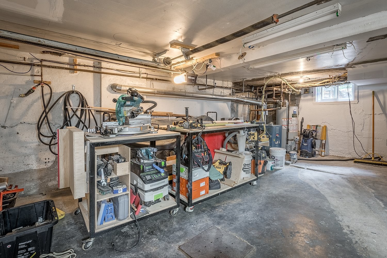 









355


Av. Edison

,
Saint-Lambert,




QC
J4R2P8

