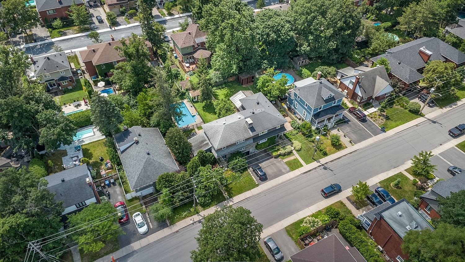 









355


Av. Edison

,
Saint-Lambert,




QC
J4R2P8

