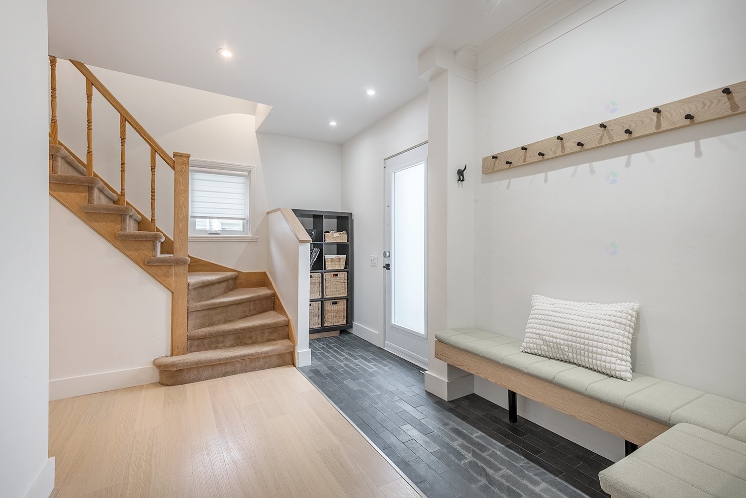 









355


Av. Edison

,
Saint-Lambert,




QC
J4R2P8

