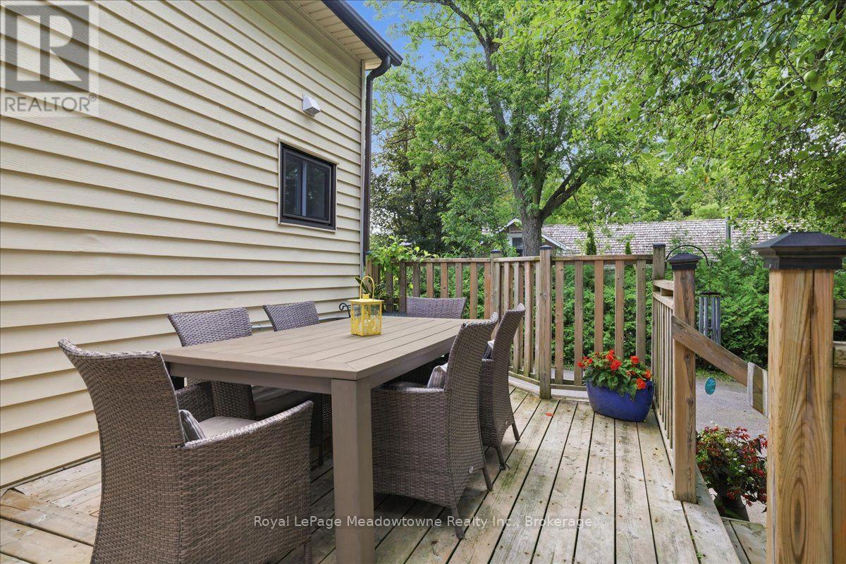 












11024 FIRST LINE NASSAGAWEYA

,
Milton (Moffat),




Ontario
L0P1J0

