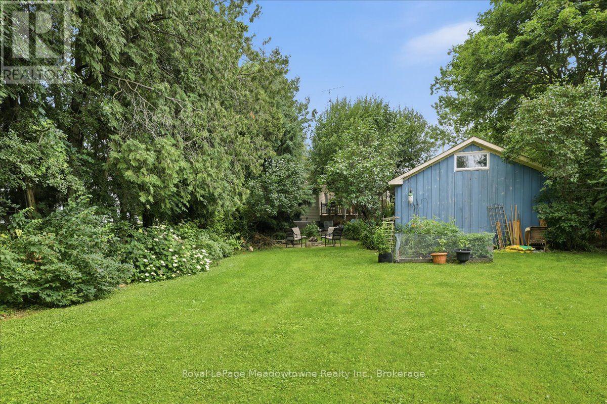 












11024 FIRST LINE NASSAGAWEYA

,
Milton (Moffat),




Ontario
L0P1J0

