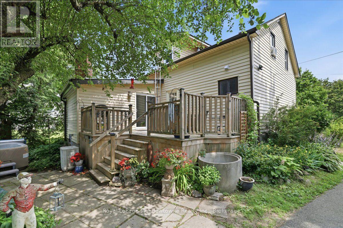 












11024 FIRST LINE NASSAGAWEYA

,
Milton (Moffat),




Ontario
L0P1J0

