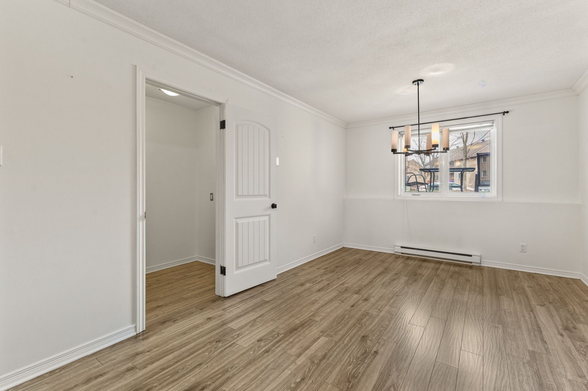 









11


Rue de la Falaise

, 1,
Gatineau (Hull),




QC
J8Z3H5

