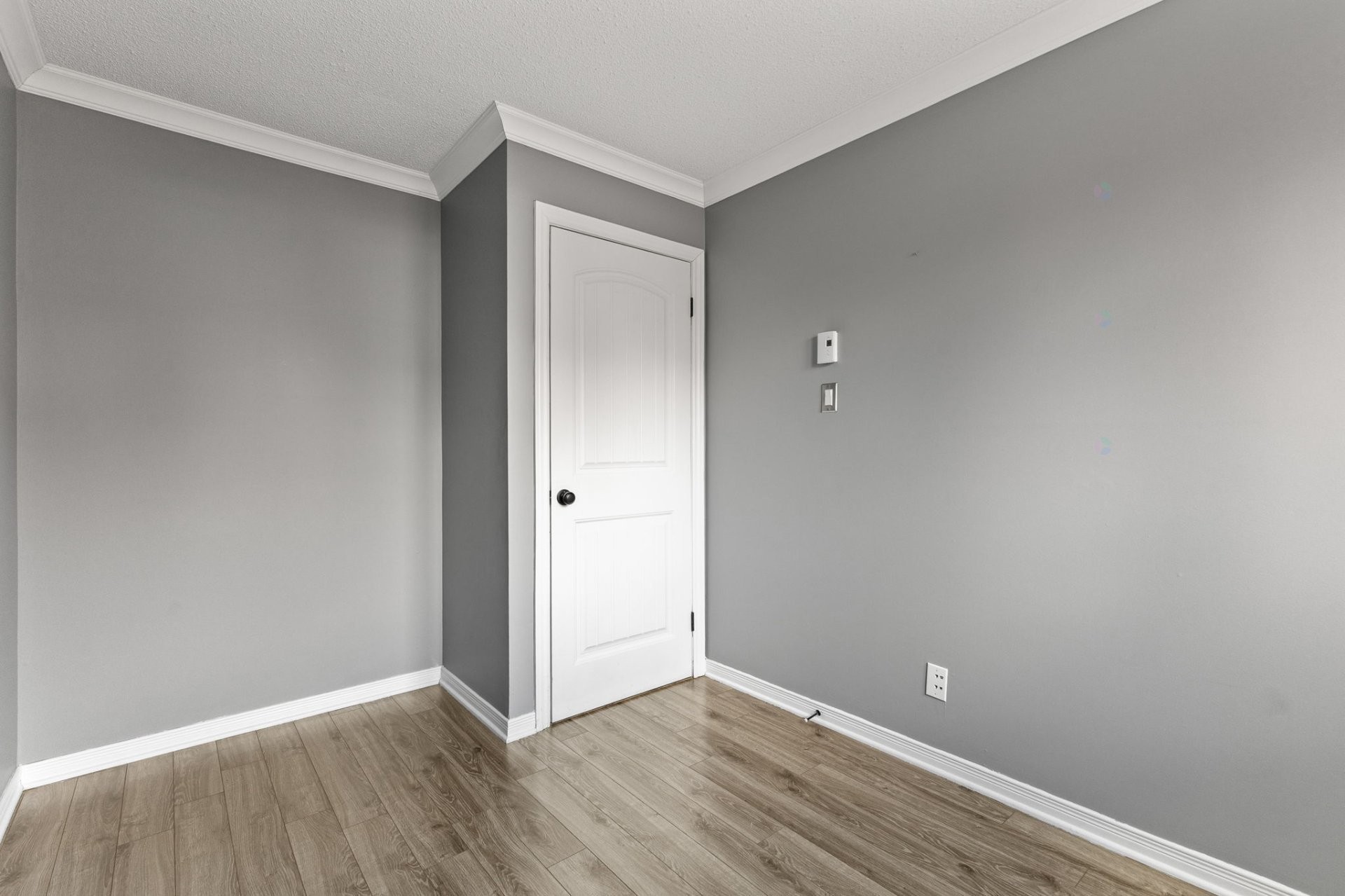 









11


Rue de la Falaise

, 1,
Gatineau (Hull),




QC
J8Z3H5

