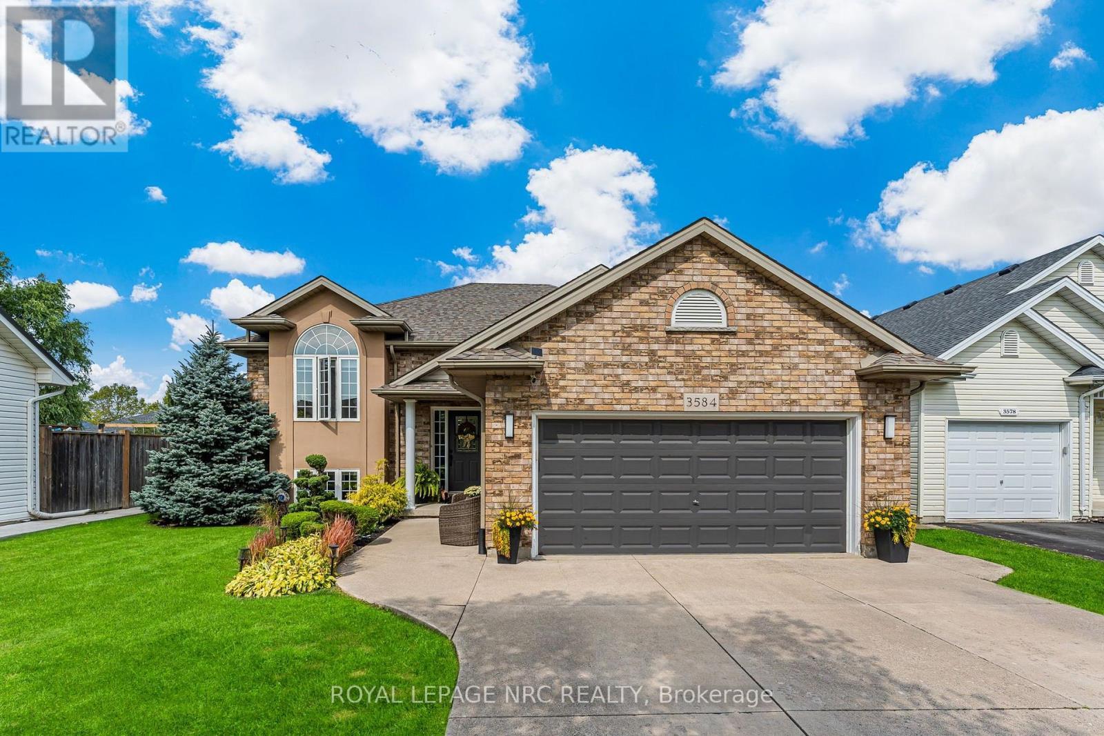 












3584 CARVER STREET

,
Fort Erie (Stevensville),




Ontario
L0S1S0

