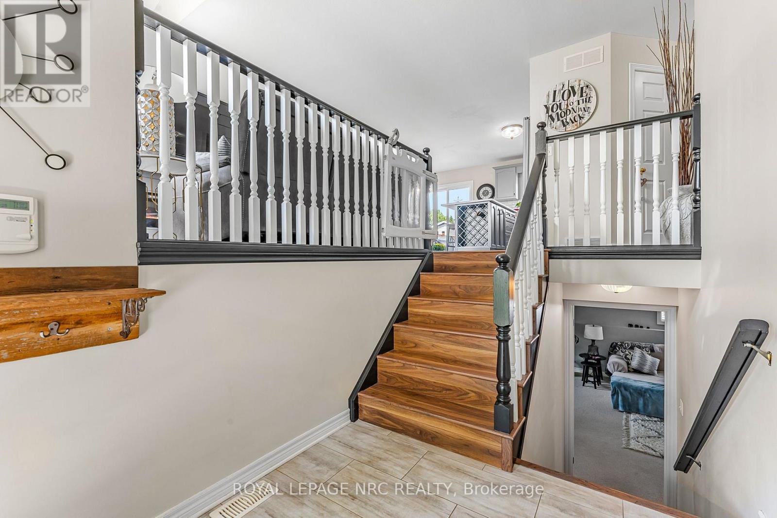 












3584 CARVER STREET

,
Fort Erie (Stevensville),




Ontario
L0S1S0

