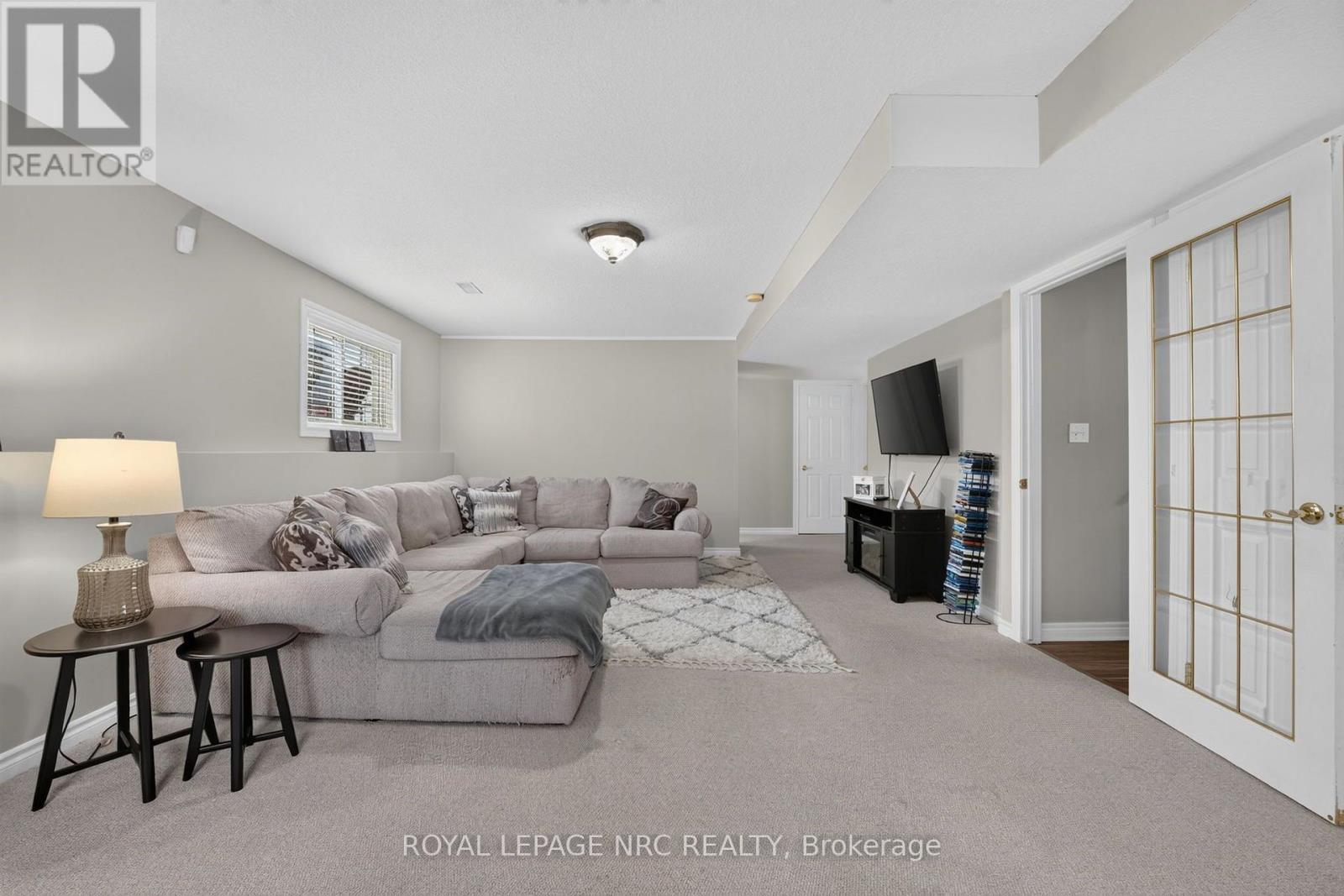 












3584 CARVER STREET

,
Fort Erie (Stevensville),




Ontario
L0S1S0

