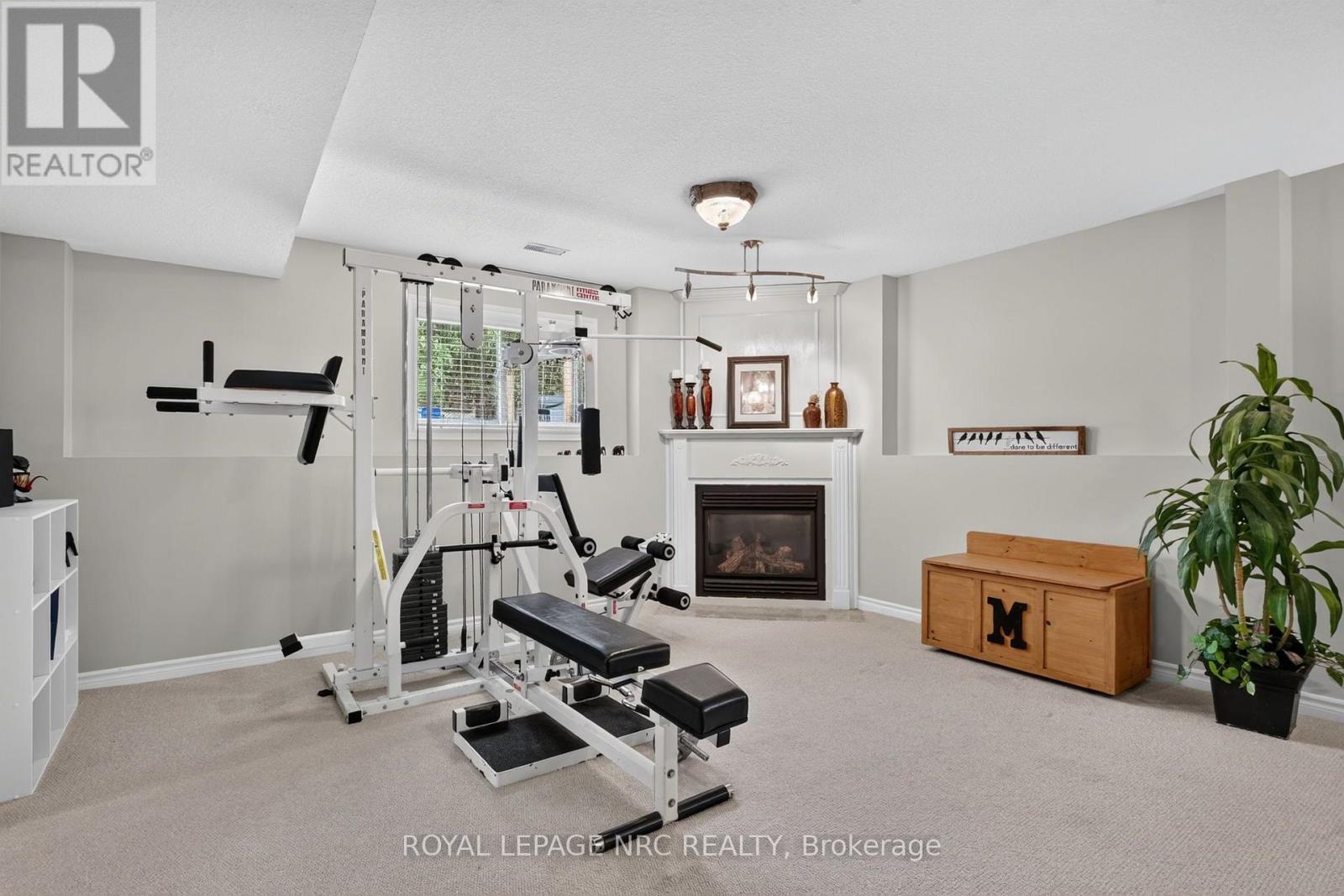 












3584 CARVER STREET

,
Fort Erie (Stevensville),




Ontario
L0S1S0

