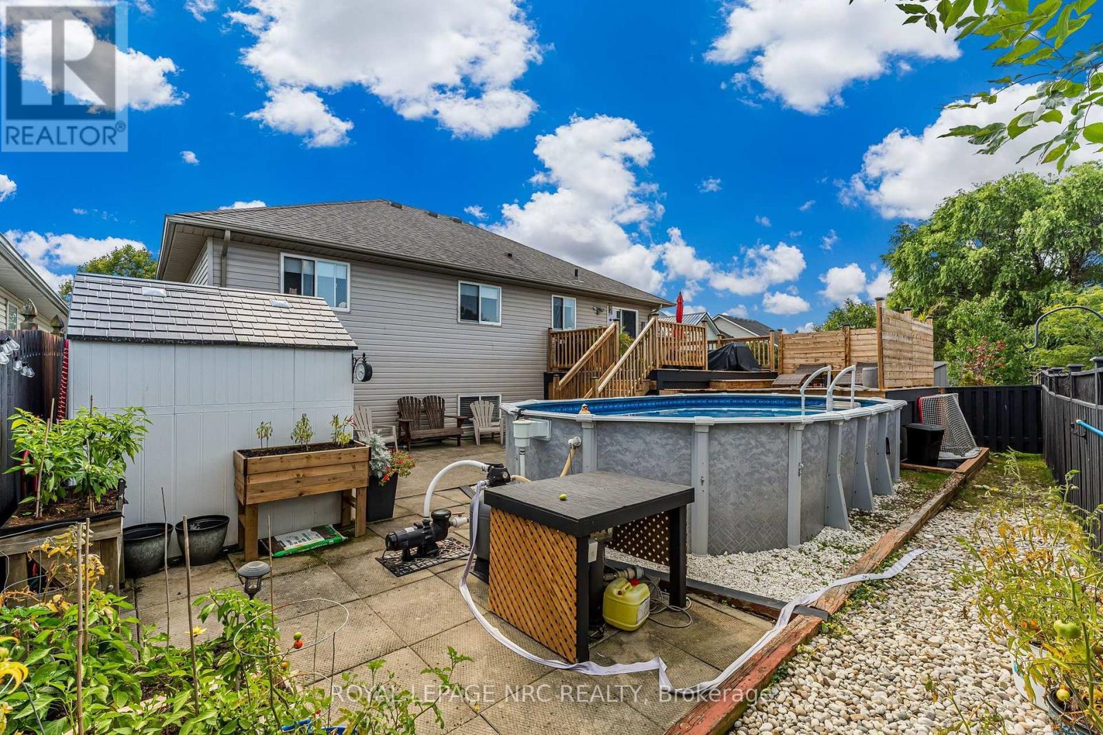 












3584 CARVER STREET

,
Fort Erie (Stevensville),




Ontario
L0S1S0

