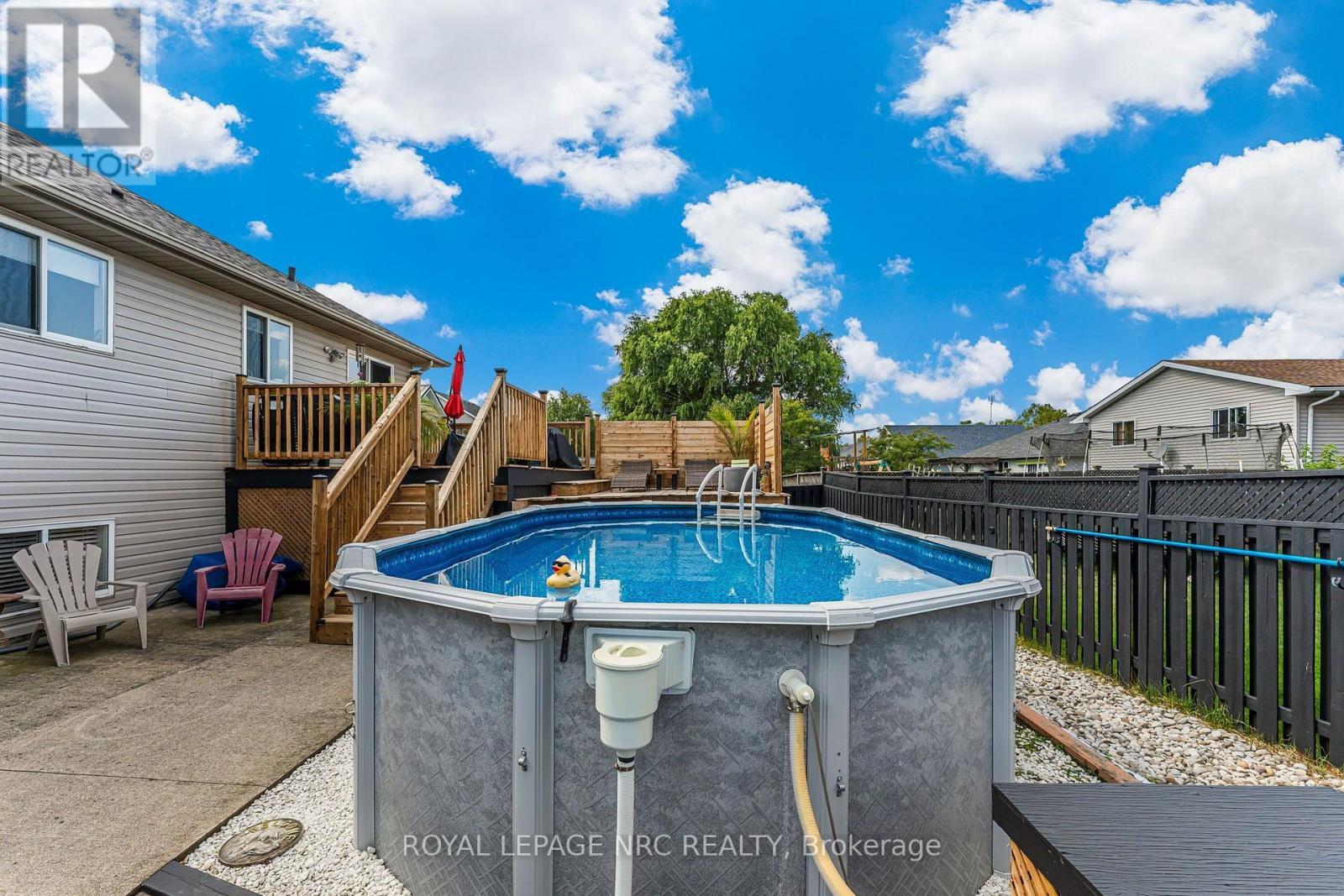 












3584 CARVER STREET

,
Fort Erie (Stevensville),




Ontario
L0S1S0

