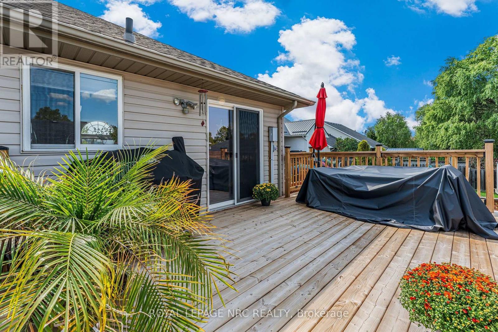 












3584 CARVER STREET

,
Fort Erie (Stevensville),




Ontario
L0S1S0

