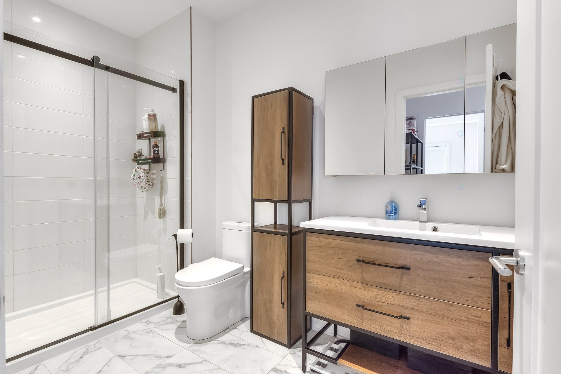 









365


Boul. Brunswick

, 602,
Pointe-Claire,




QC
H9R0H3

