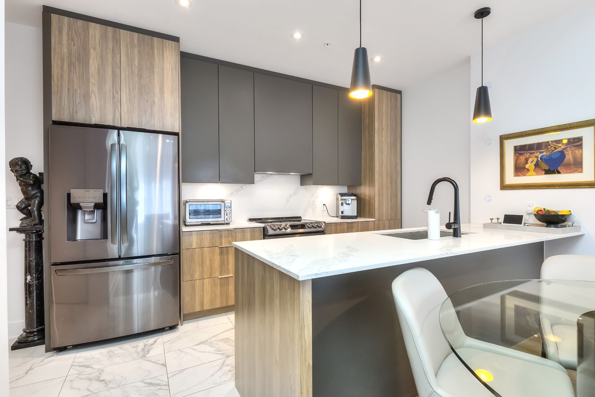 









365


Boul. Brunswick

, 602,
Pointe-Claire,




QC
H9R0H3

