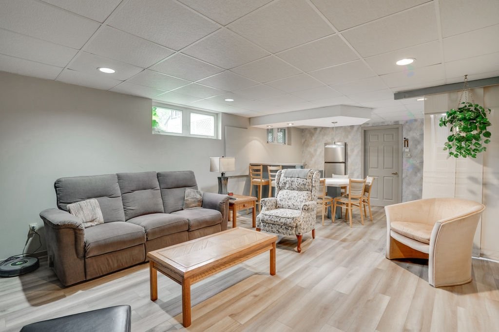 









548


Rue McMillan

,
Gatineau (Gatineau),




QC
J8P5C7

