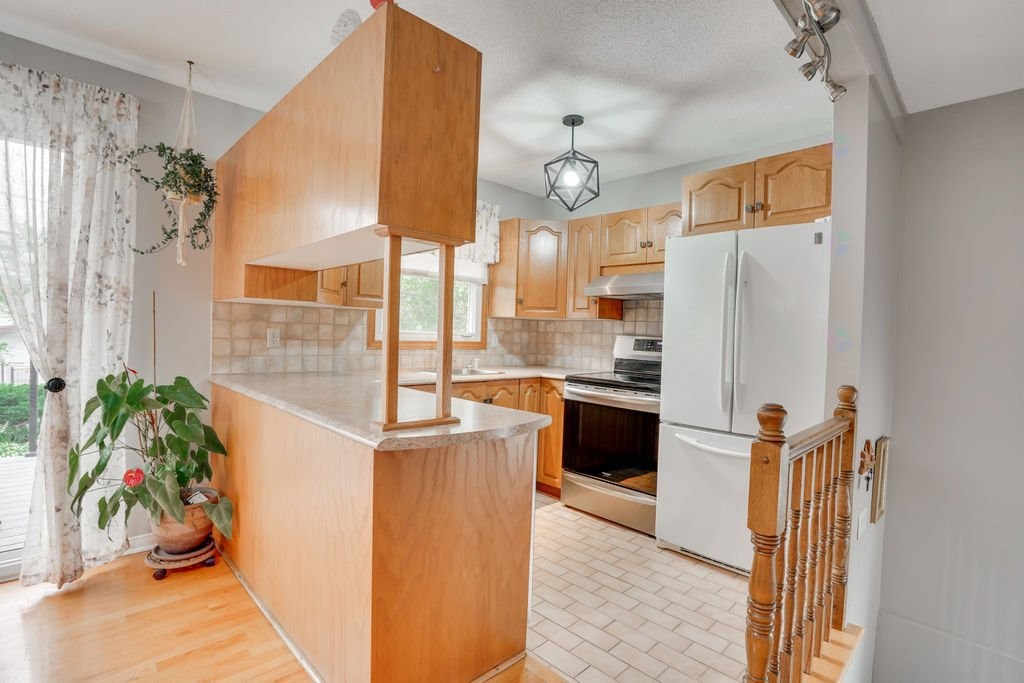 









548


Rue McMillan

,
Gatineau (Gatineau),




QC
J8P5C7

