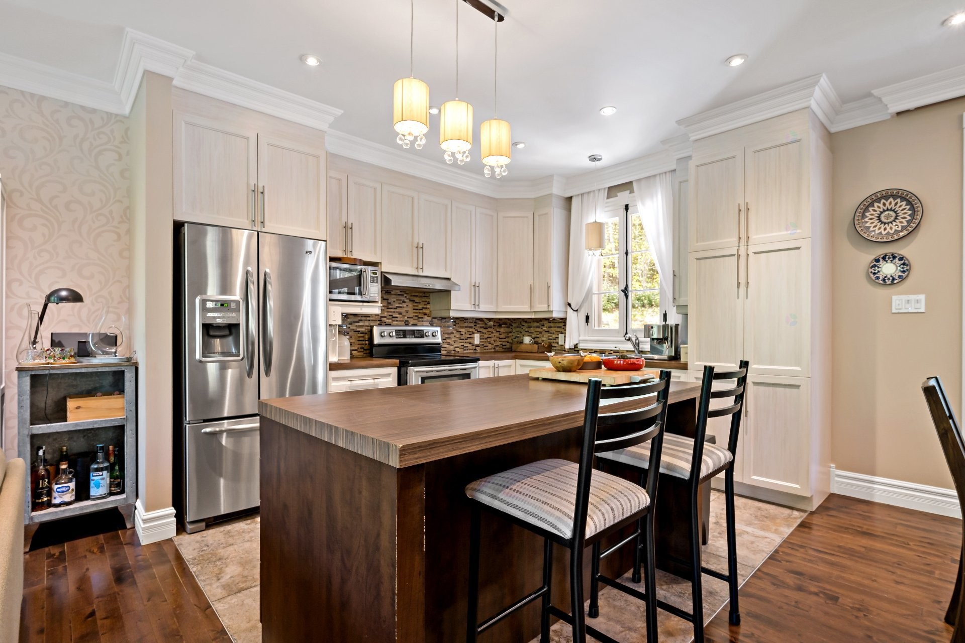 









250


Ch. du Lac-des-Sables

,
Sainte-Agathe-des-Monts,




QC
J8C2Z7

