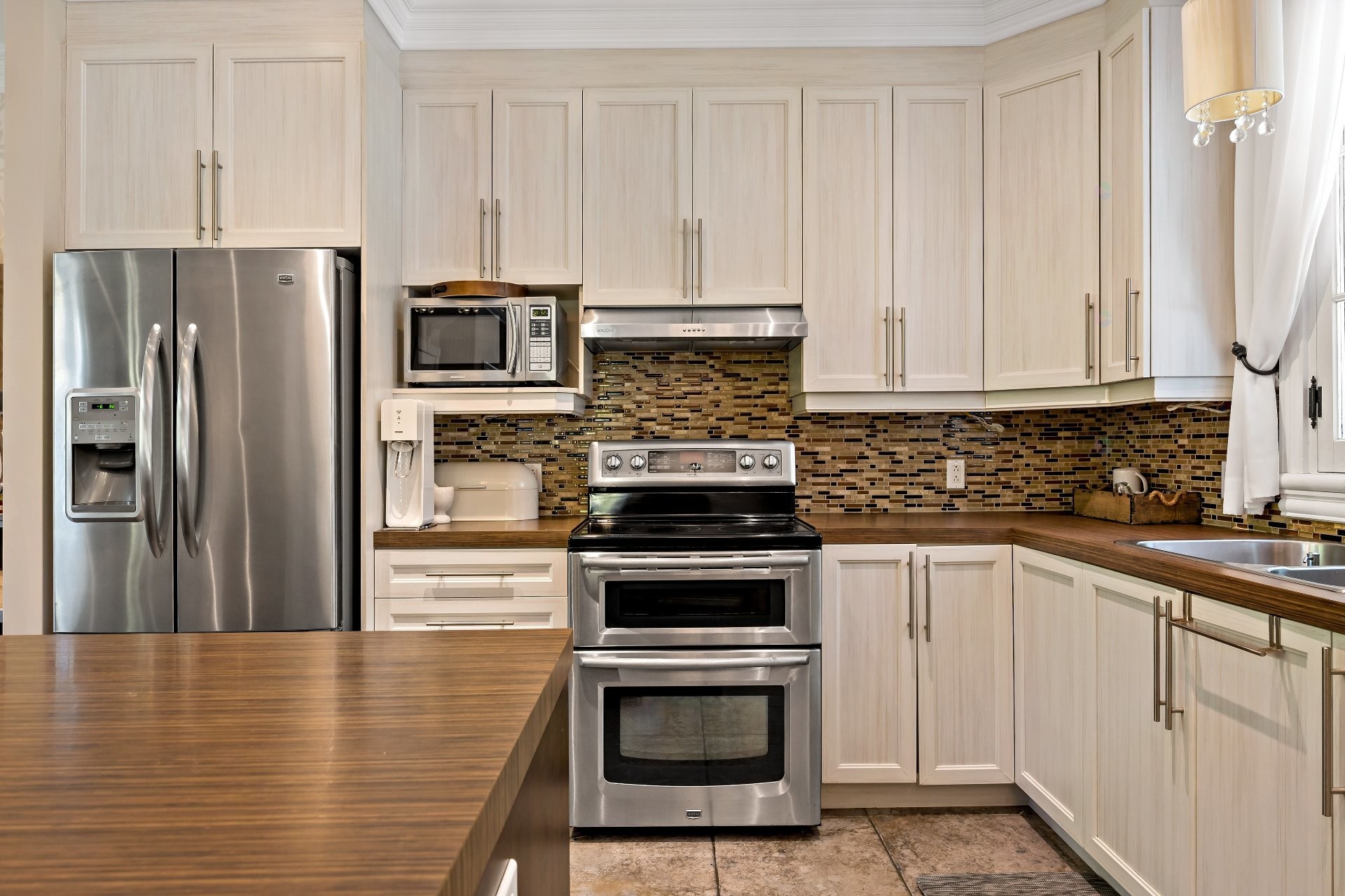 









250


Ch. du Lac-des-Sables

,
Sainte-Agathe-des-Monts,




QC
J8C2Z7


