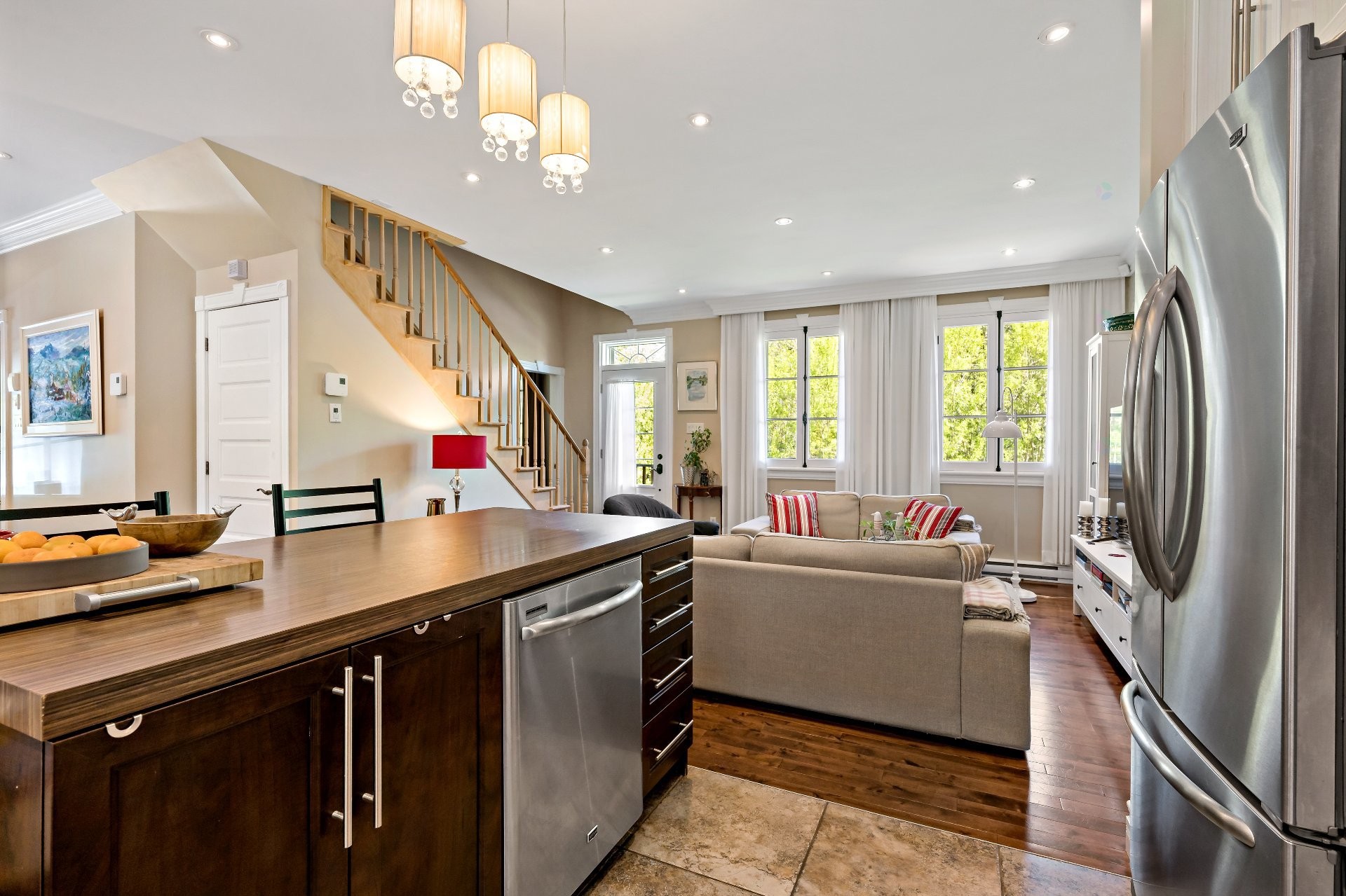 









250


Ch. du Lac-des-Sables

,
Sainte-Agathe-des-Monts,




QC
J8C2Z7

