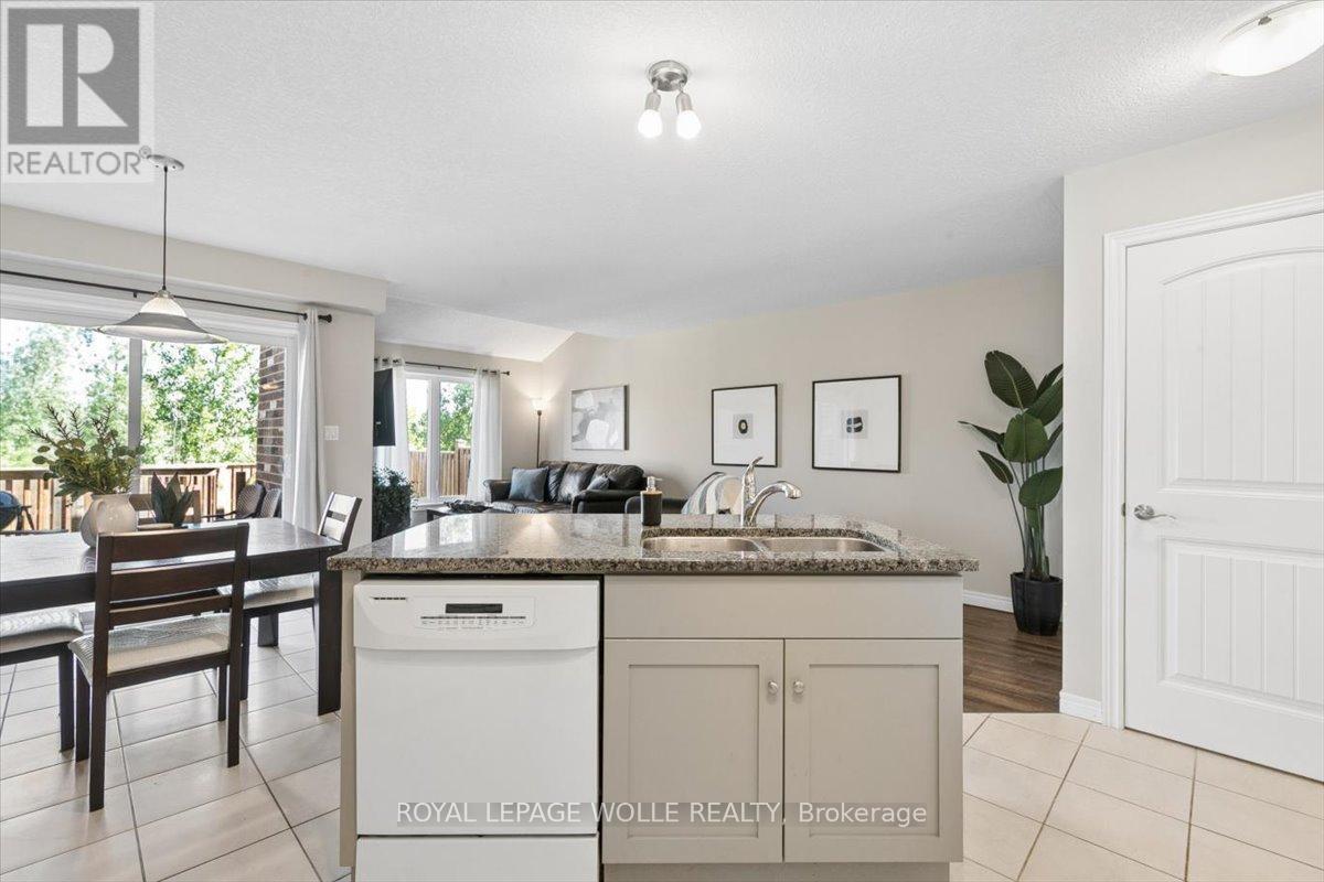 












1453 DUNKIRK AVENUE

,
Woodstock,




Ontario
N4T0J9

