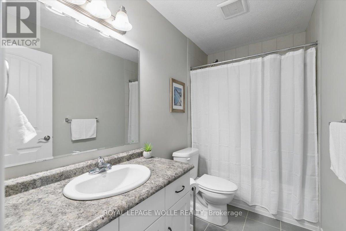 












1453 DUNKIRK AVENUE

,
Woodstock,




Ontario
N4T0J9

