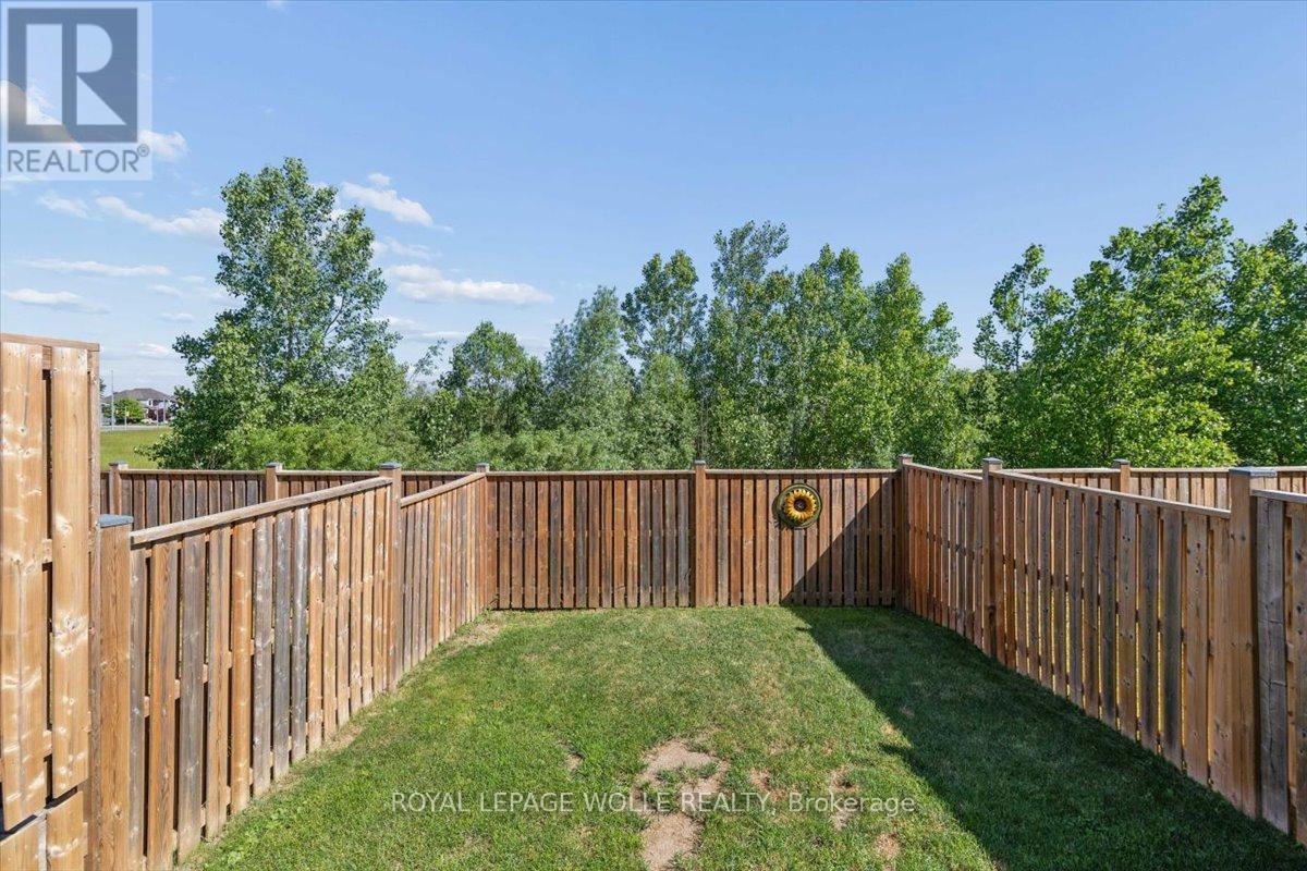 












1453 DUNKIRK AVENUE

,
Woodstock,




Ontario
N4T0J9

