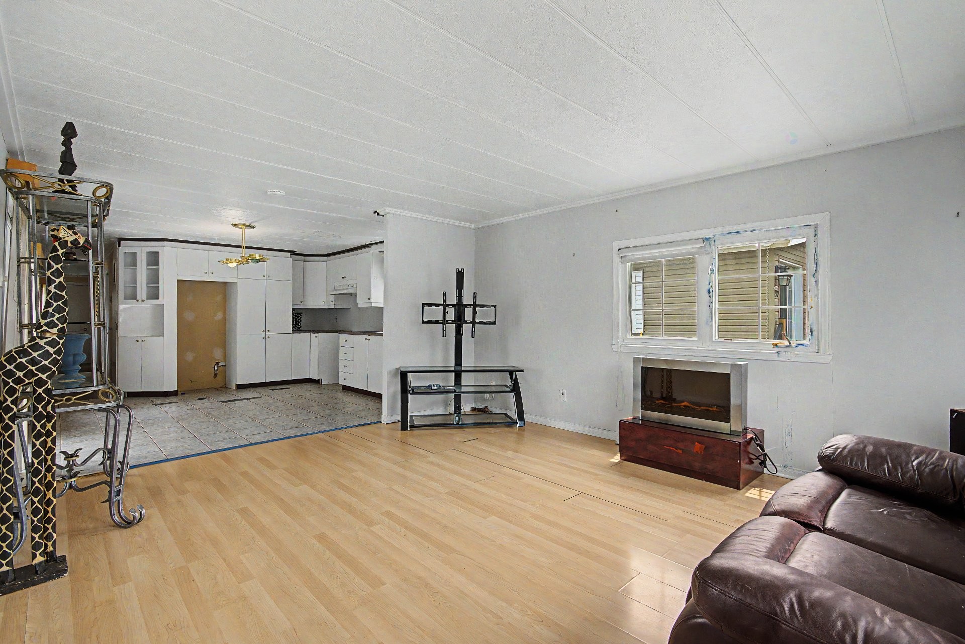 









3950


Boul. Sir-Wilfrid-Laurier

, 275,
Longueuil (Saint-Hubert),




QC
J3Y5Y9

