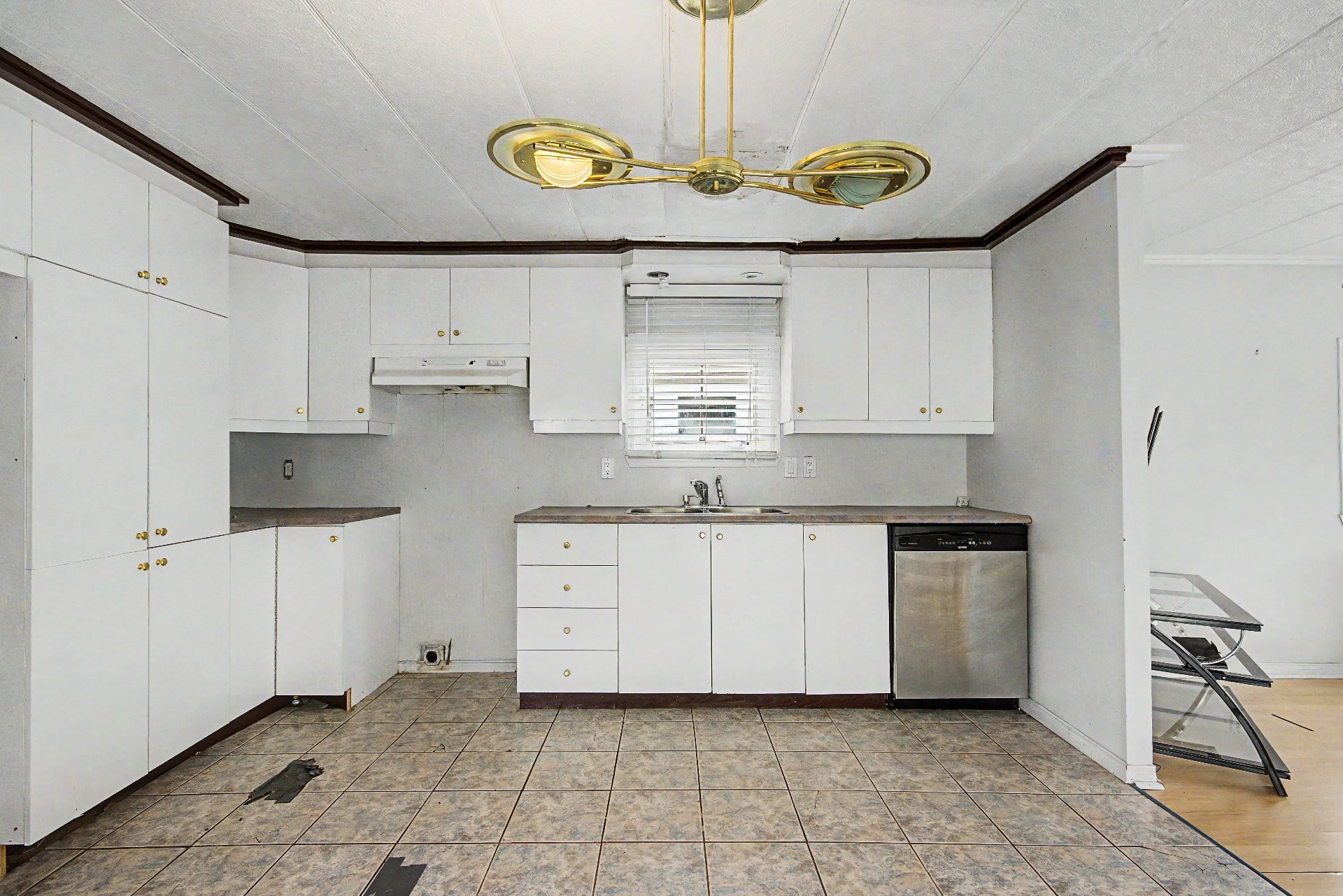 









3950


Boul. Sir-Wilfrid-Laurier

, 275,
Longueuil (Saint-Hubert),




QC
J3Y5Y9

