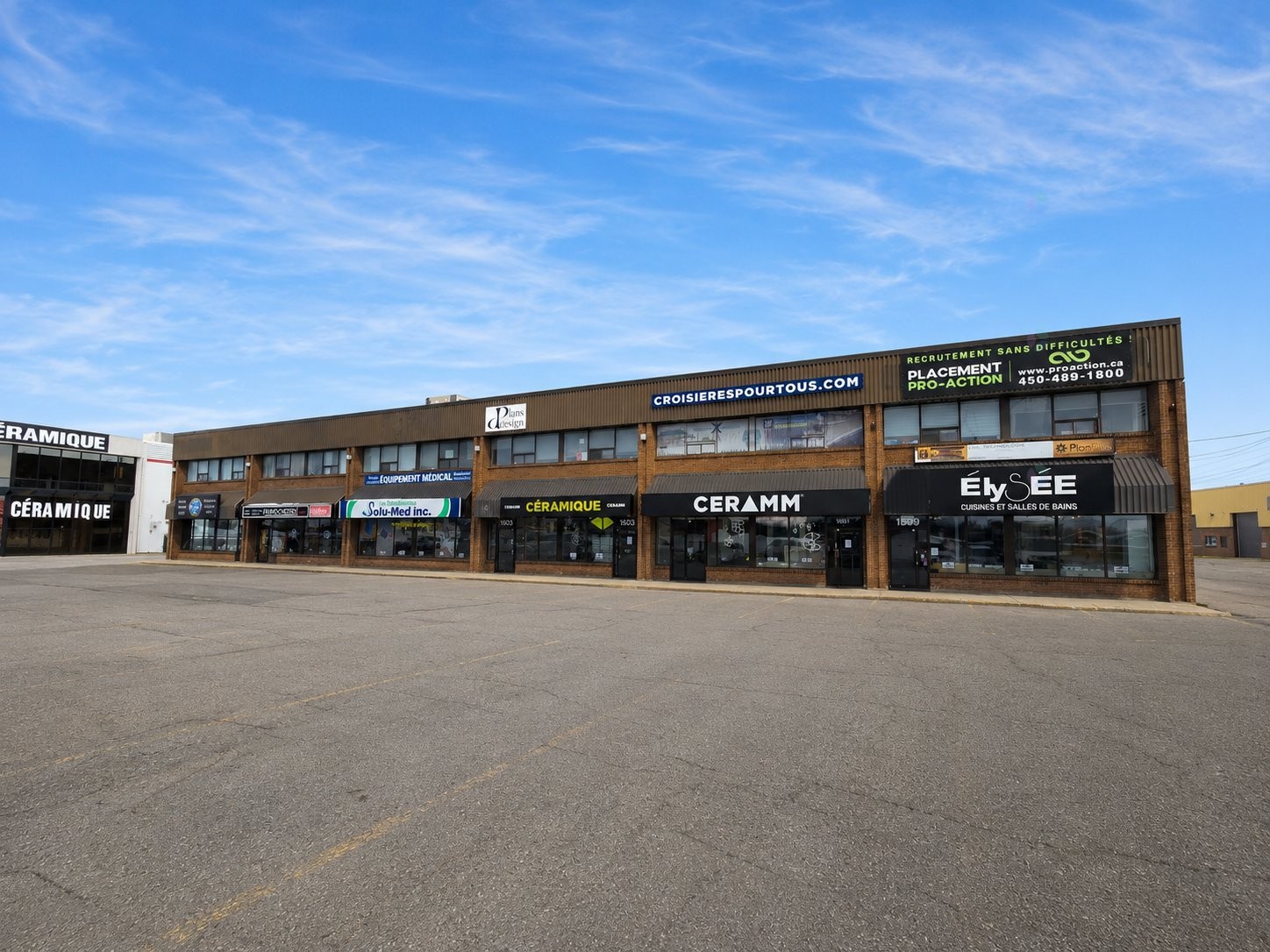 









1605


Desserte Nord Laval (A-440) O.

, 214A,
Laval (Chomedey),




QC
H7L3W3

