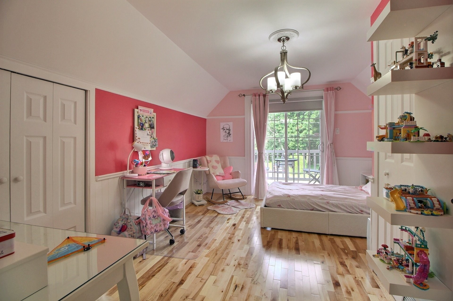 









4113


Rue Benjamin-Sulte

,
Shawinigan,




QC
G9N6A1

