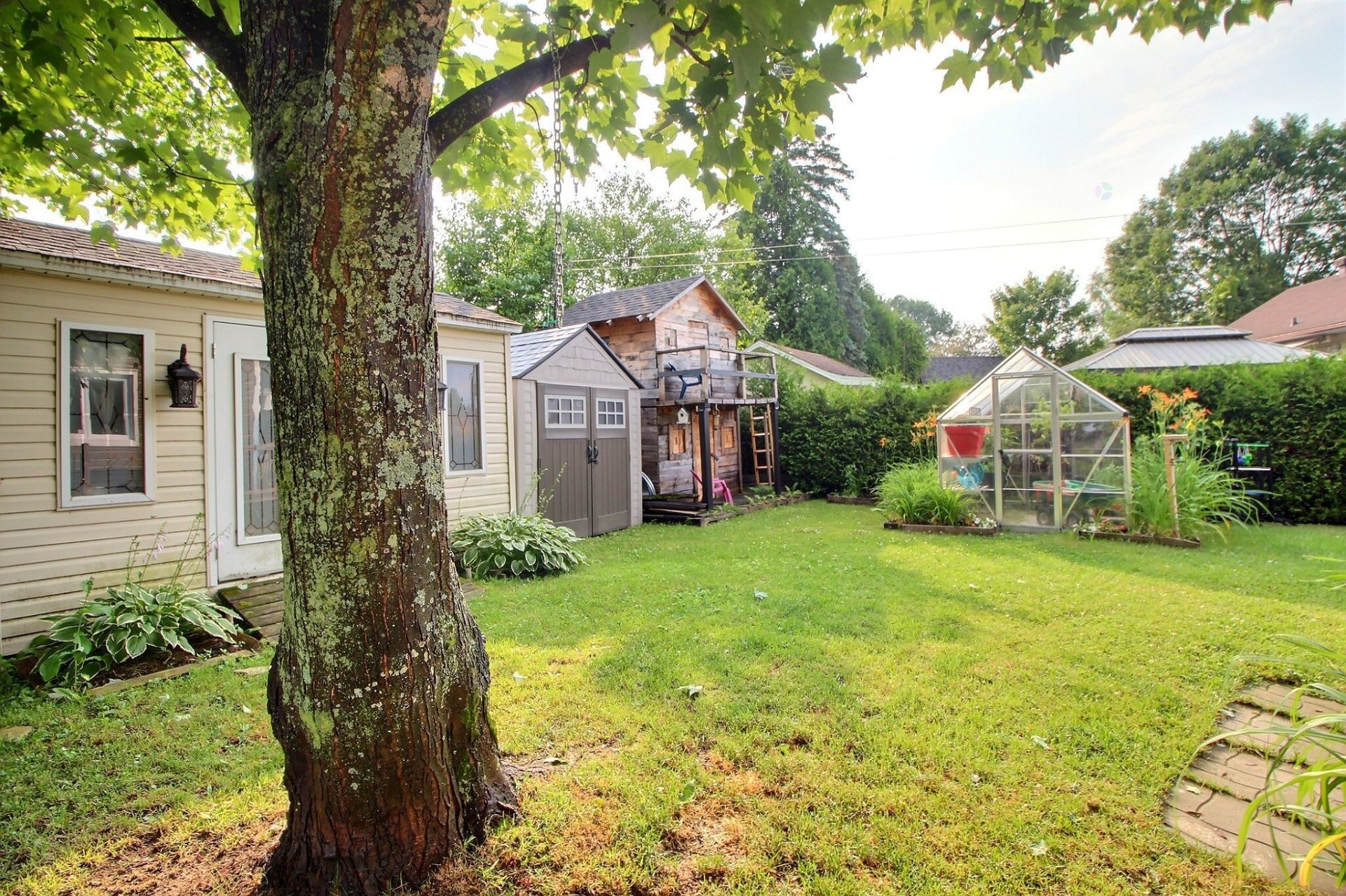 









4113


Rue Benjamin-Sulte

,
Shawinigan,




QC
G9N6A1

