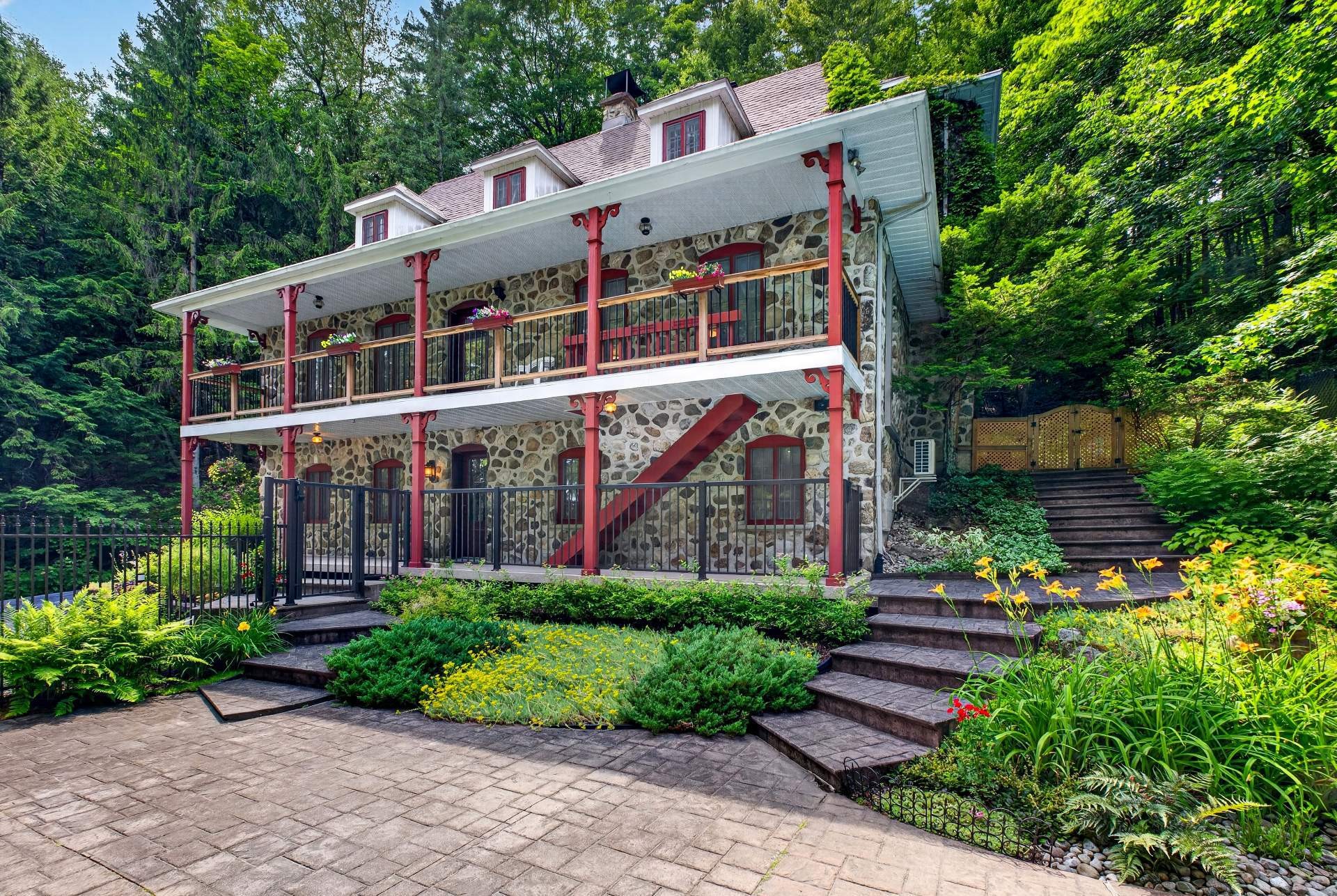 









751


Ch. Duplessis

,
Sherbrooke (Fleurimont),




QC
J1E4J7

