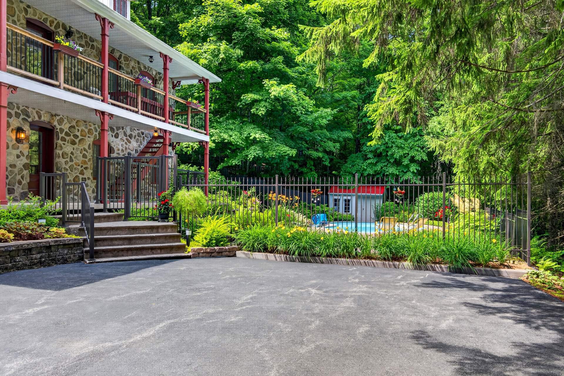 









751


Ch. Duplessis

,
Sherbrooke (Fleurimont),




QC
J1E4J7

