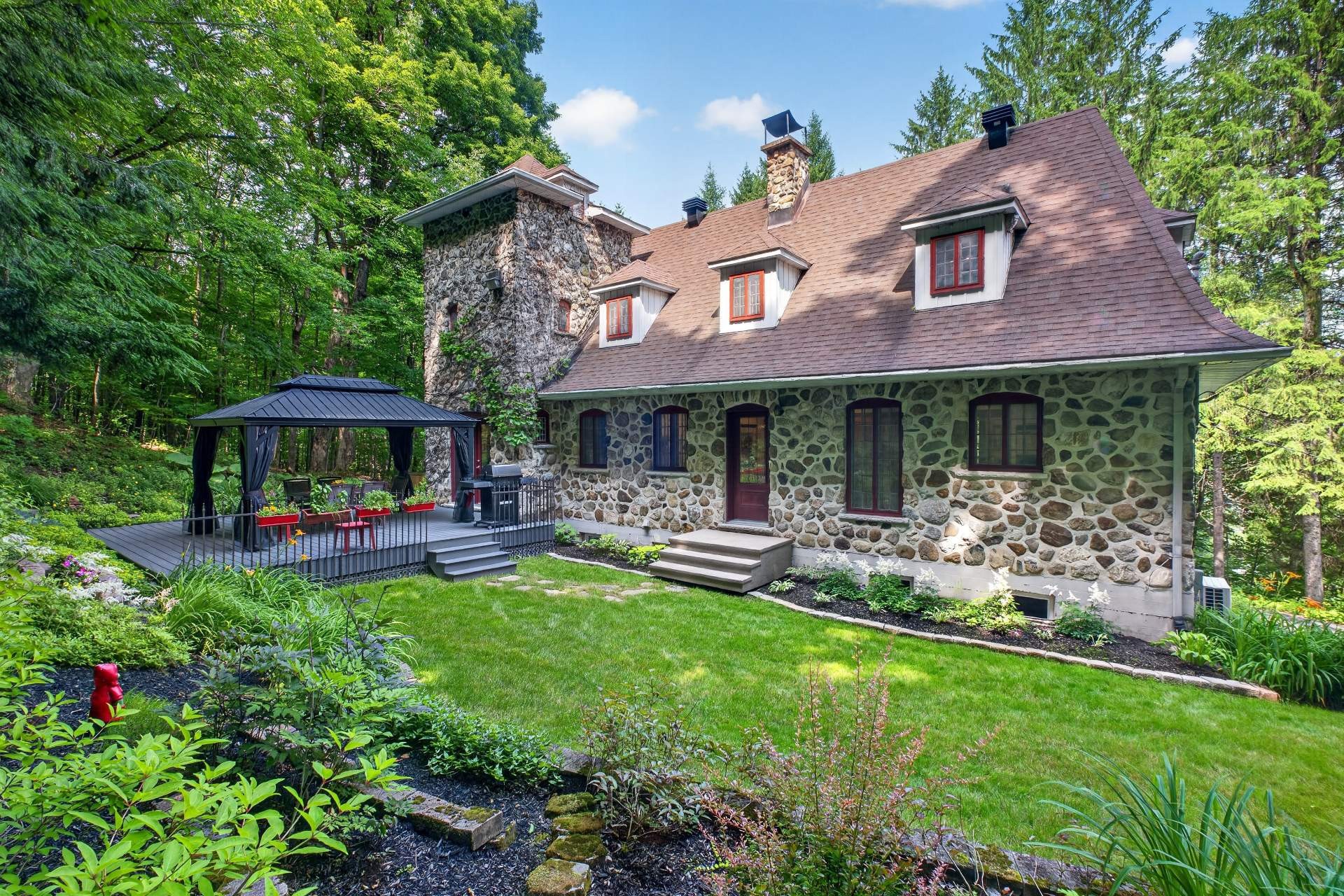 









751


Ch. Duplessis

,
Sherbrooke (Fleurimont),




QC
J1E4J7


