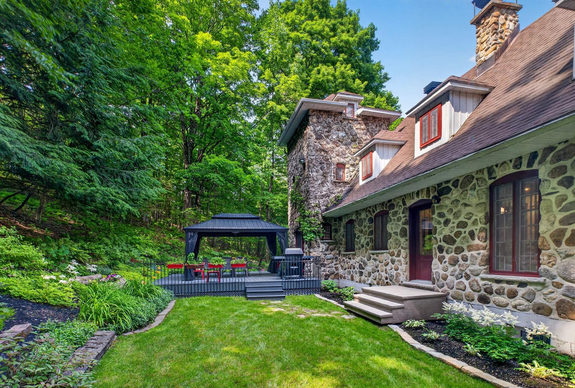 









751


Ch. Duplessis

,
Sherbrooke (Fleurimont),




QC
J1E4J7


