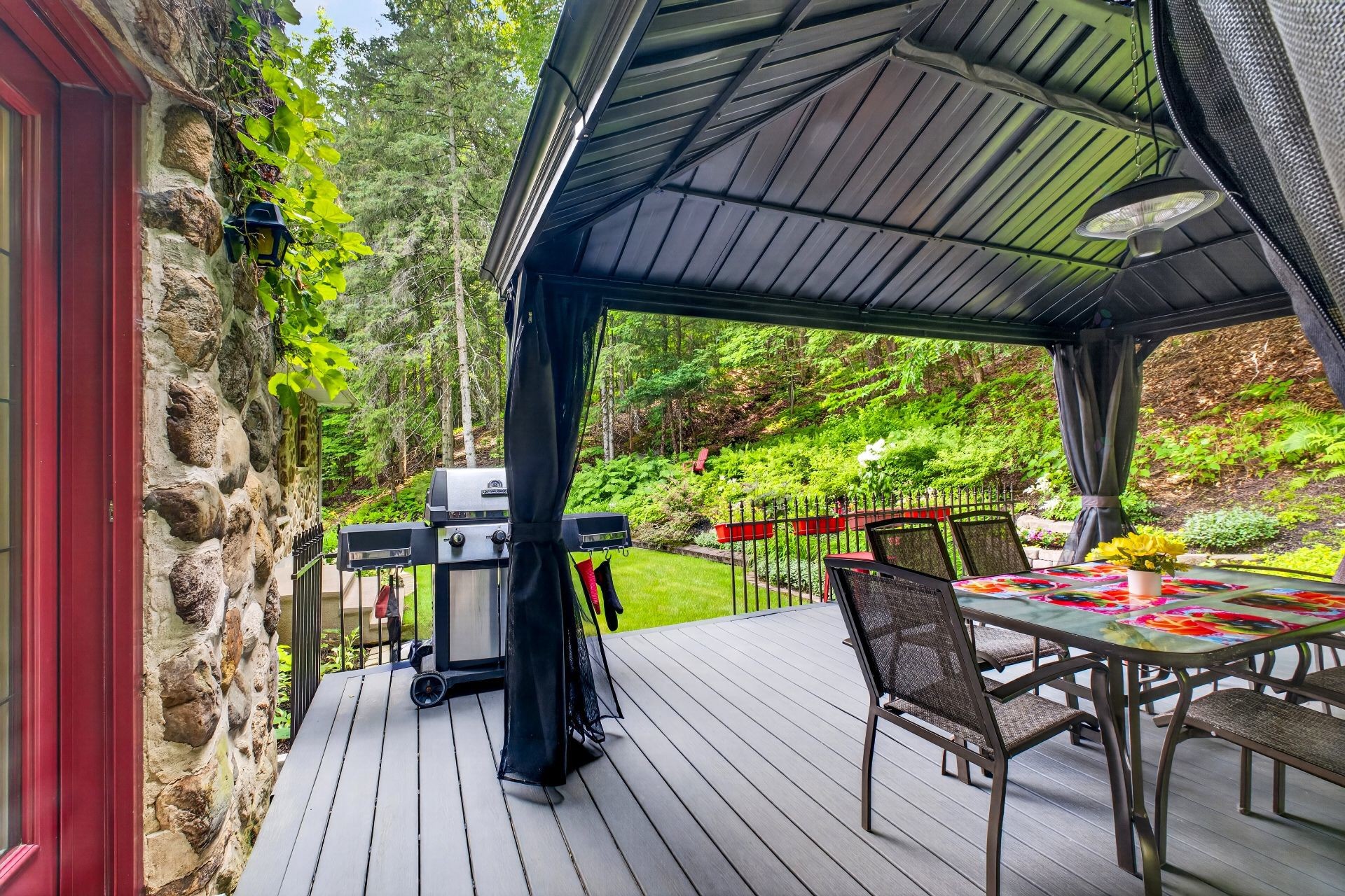 









751


Ch. Duplessis

,
Sherbrooke (Fleurimont),




QC
J1E4J7

