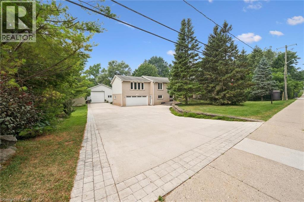 












168 BREWERY Street

,
Baden,




Ontario
N3A2S8

