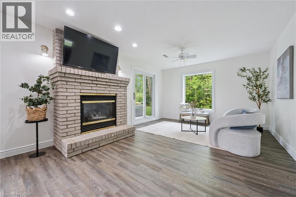 












168 BREWERY Street

,
Baden,




Ontario
N3A2S8


