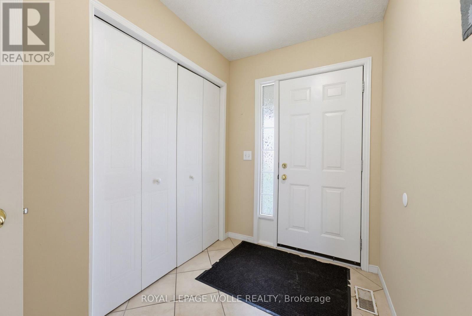 












5 EUGENE DRIVE

,
Guelph,




Ontario
N1L1P6

