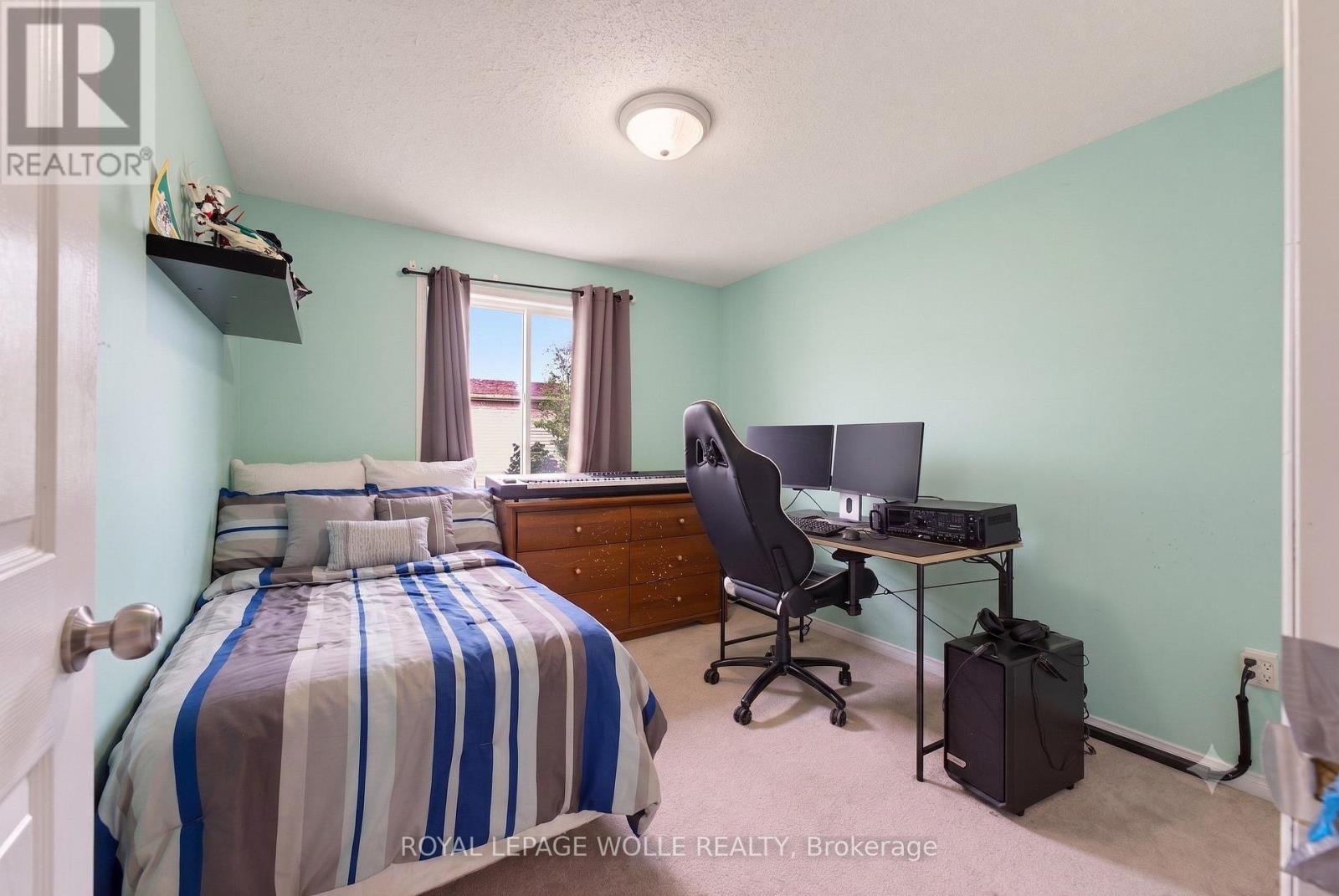 












5 EUGENE DRIVE

,
Guelph,




Ontario
N1L1P6

