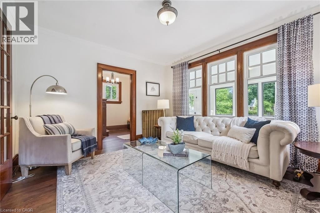 












83 DURHAM Street

,
Guelph,




Ontario
N1H2Y4

