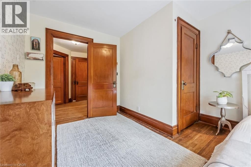 












83 DURHAM Street

,
Guelph,




Ontario
N1H2Y4

