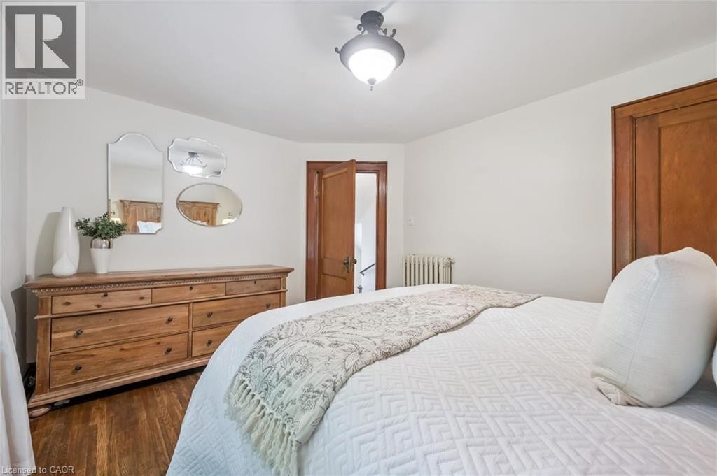 












83 DURHAM Street

,
Guelph,




Ontario
N1H2Y4

