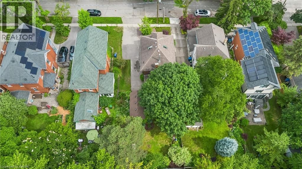 












83 DURHAM Street

,
Guelph,




Ontario
N1H2Y4

