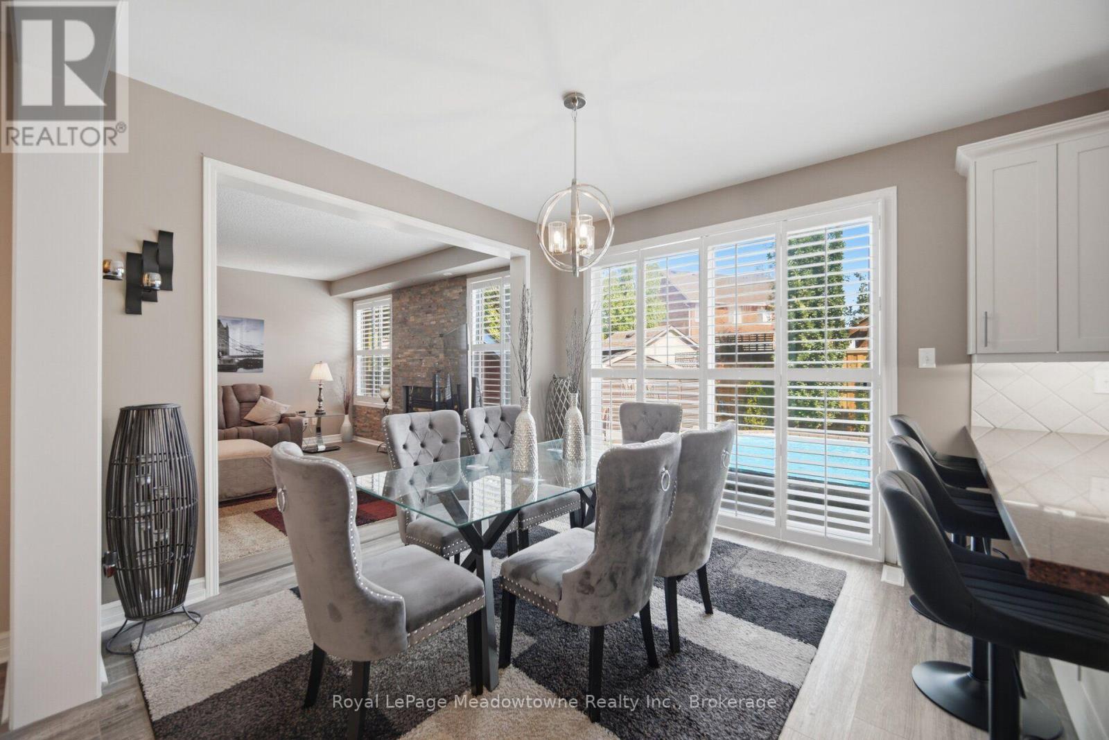 












1406 HEARST BOULEVARD

,
Milton (BE Beaty),




Ontario
L9T6M6

