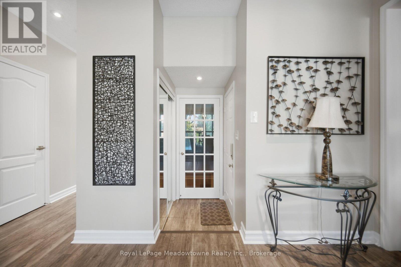 












1406 HEARST BOULEVARD

,
Milton (BE Beaty),




Ontario
L9T6M6

